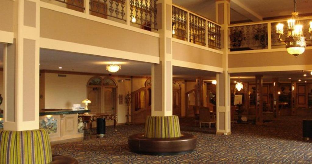 The Chateau Bloomington Hotel And Conference Center Buitenkant foto